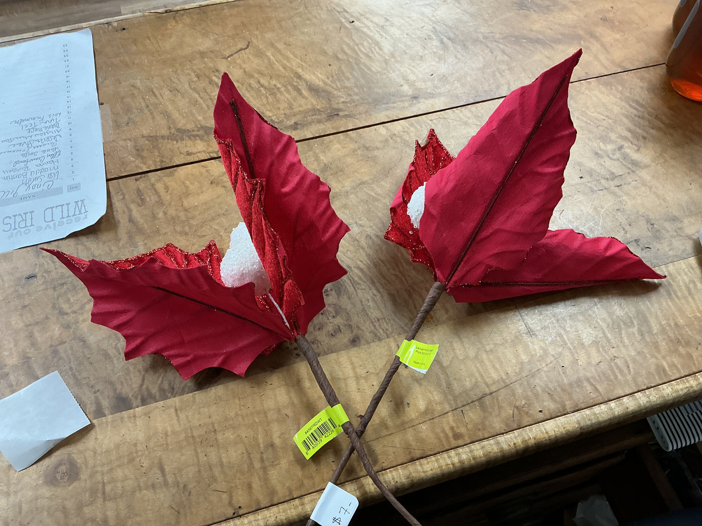 velvet holly leaf pick